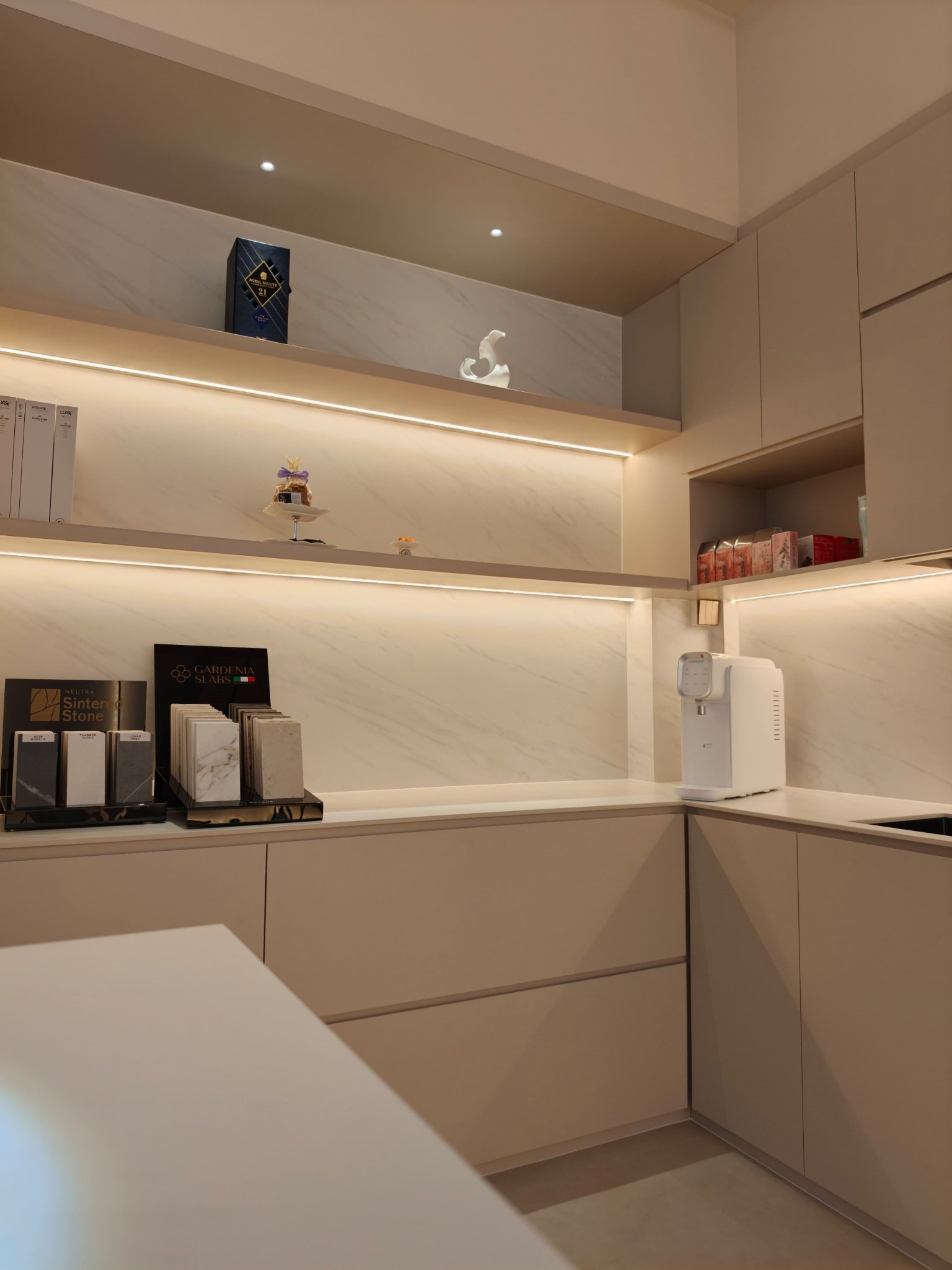 Maison Interior showroom