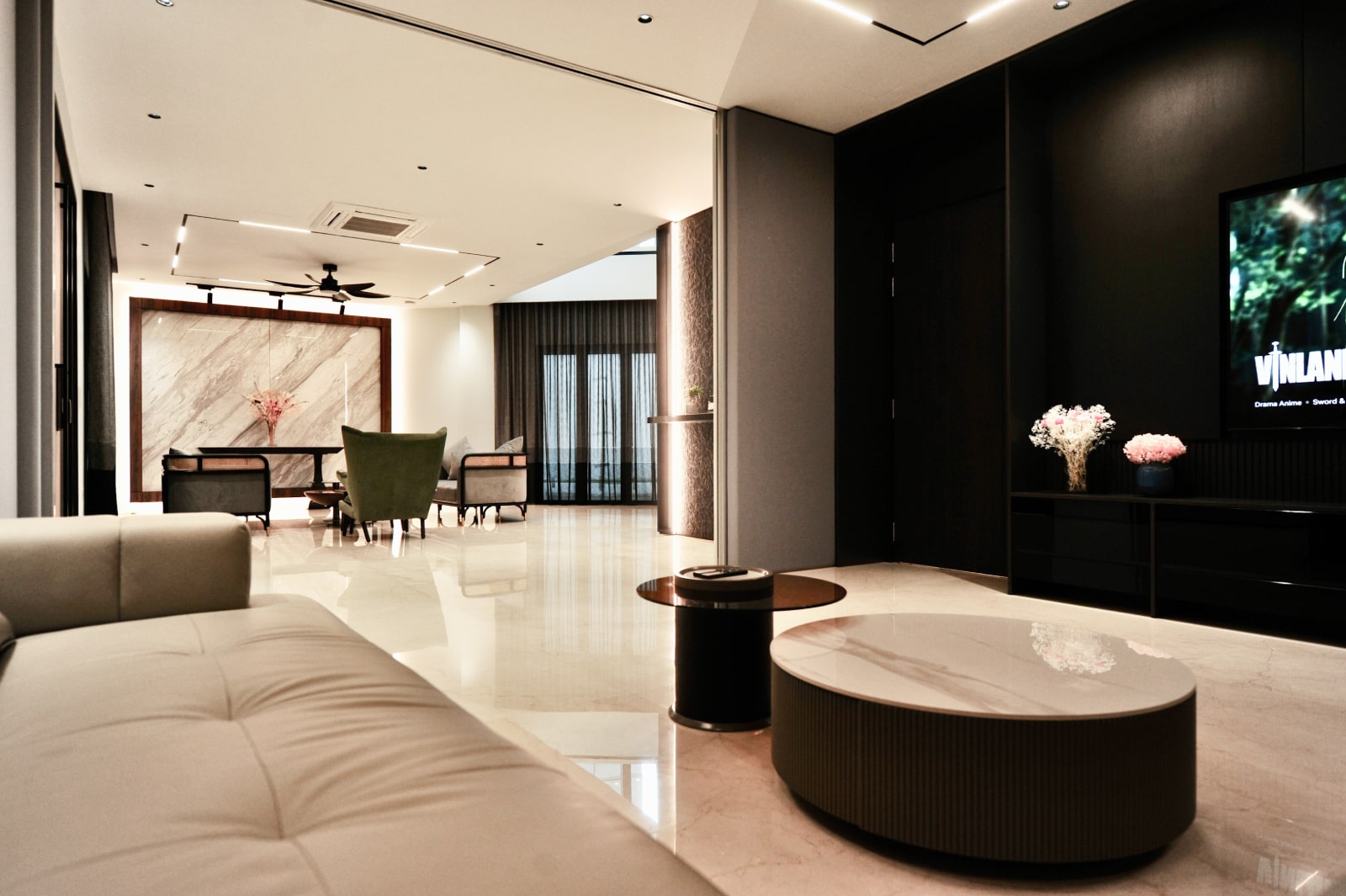 L-Pine Design PTE LTD showroom