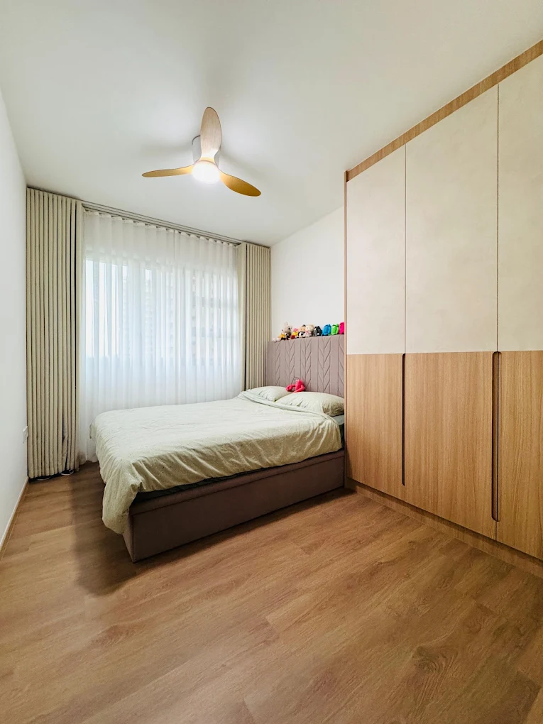 Rong Chen Decoration PTE LTD  showroom