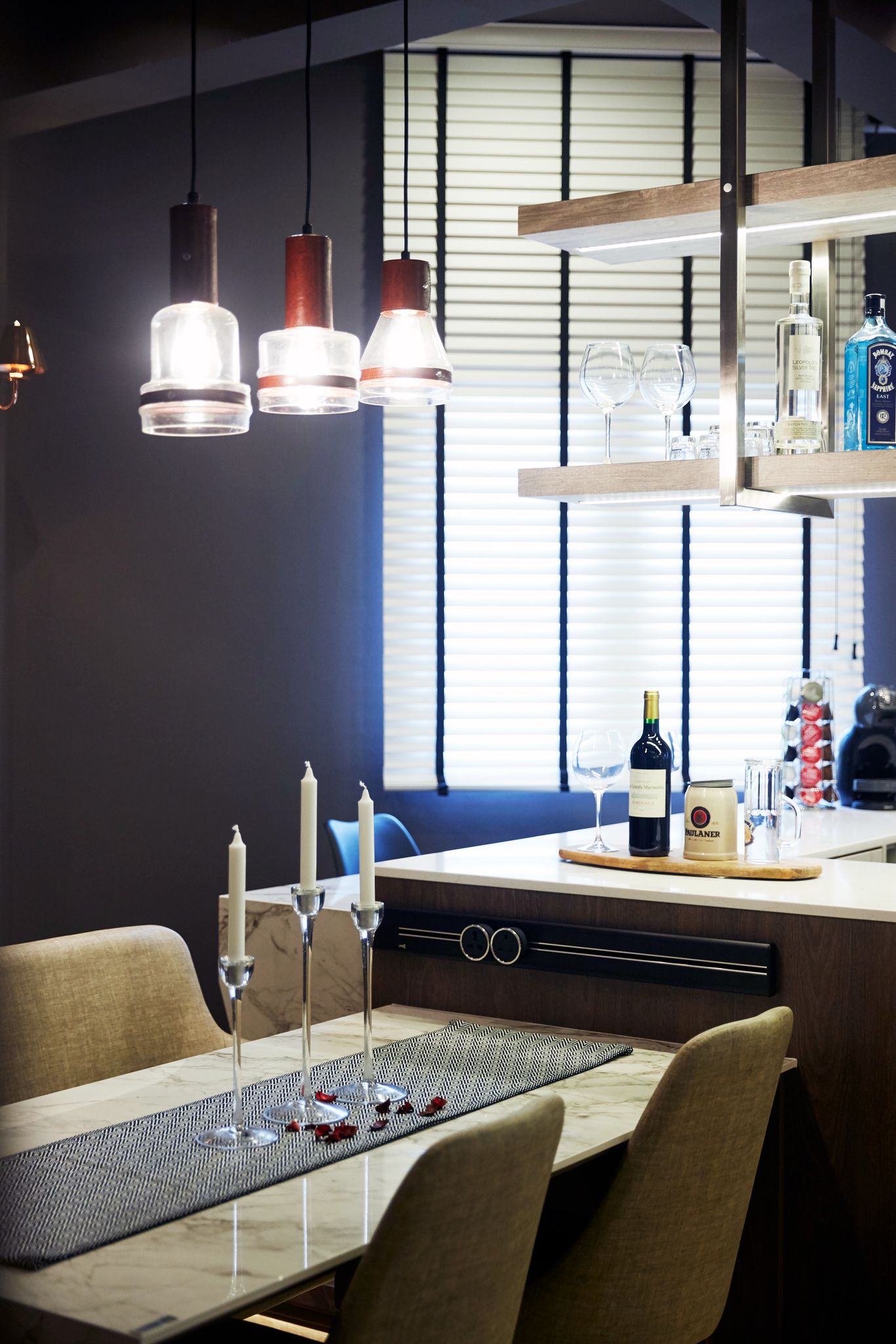 ro-well interior revelation showroom